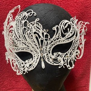 Venetian Swan Party Masquerade Mask with Rhinestones